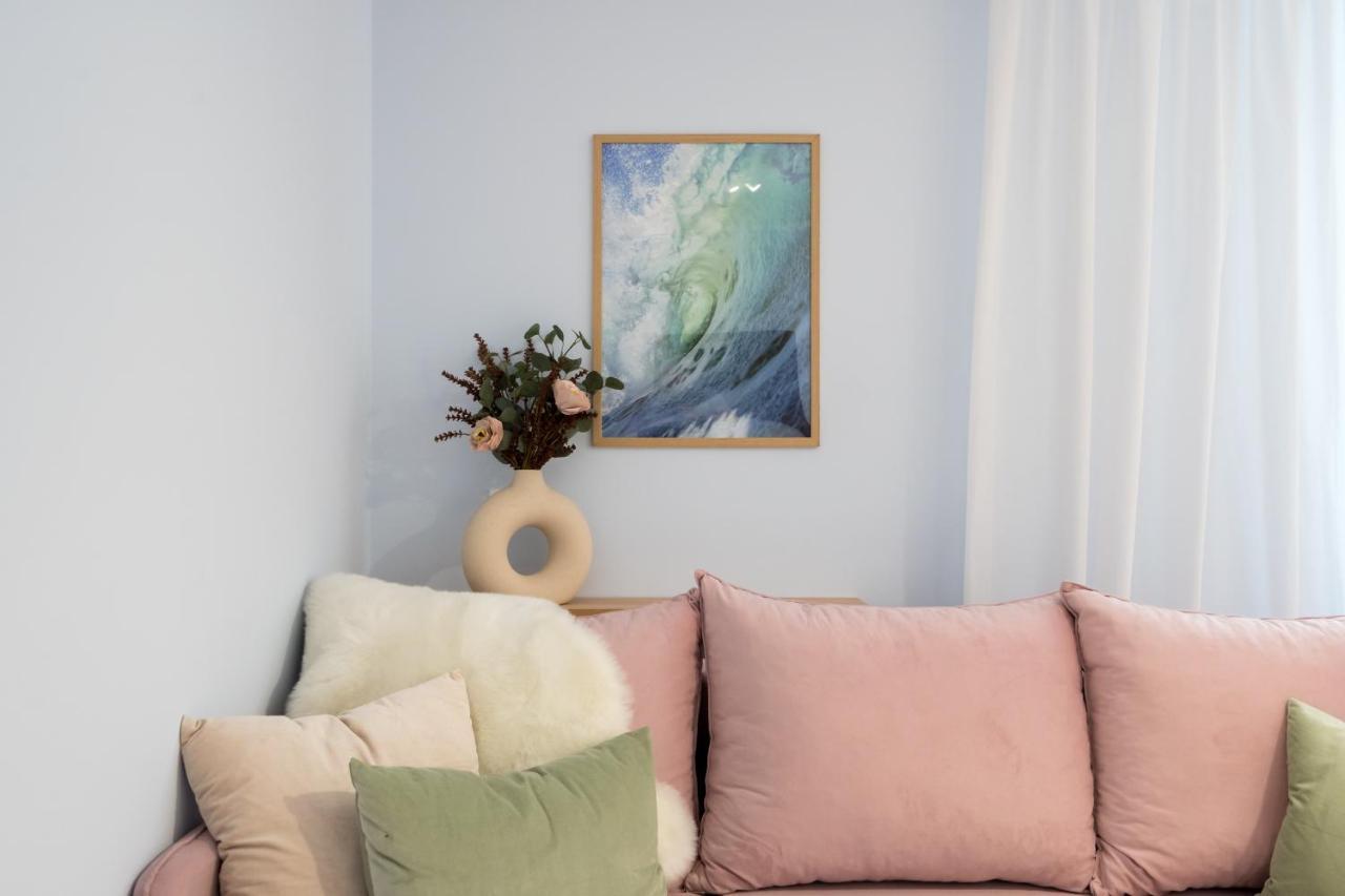 Candy Land Downtown Apartment Bucarest Esterno foto