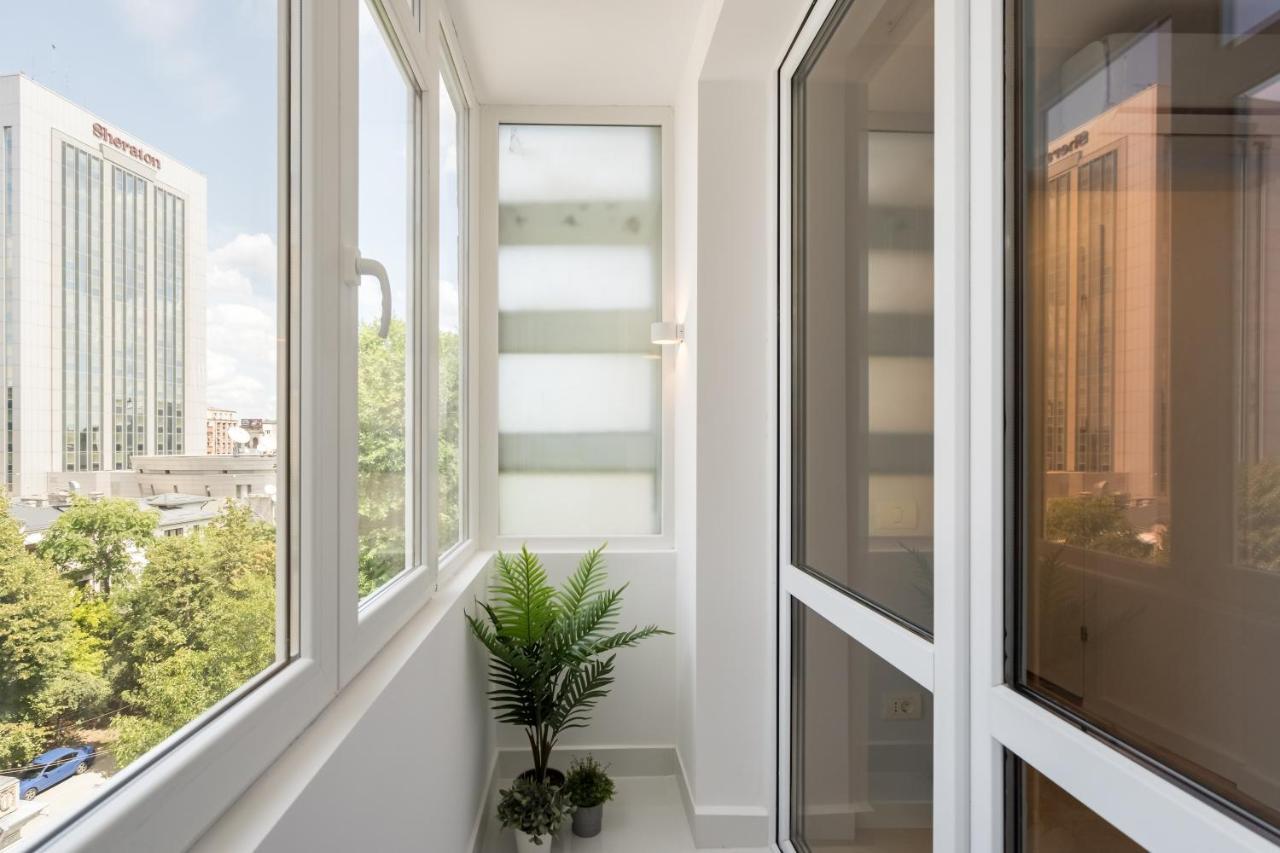 Candy Land Downtown Apartment Bucarest Esterno foto