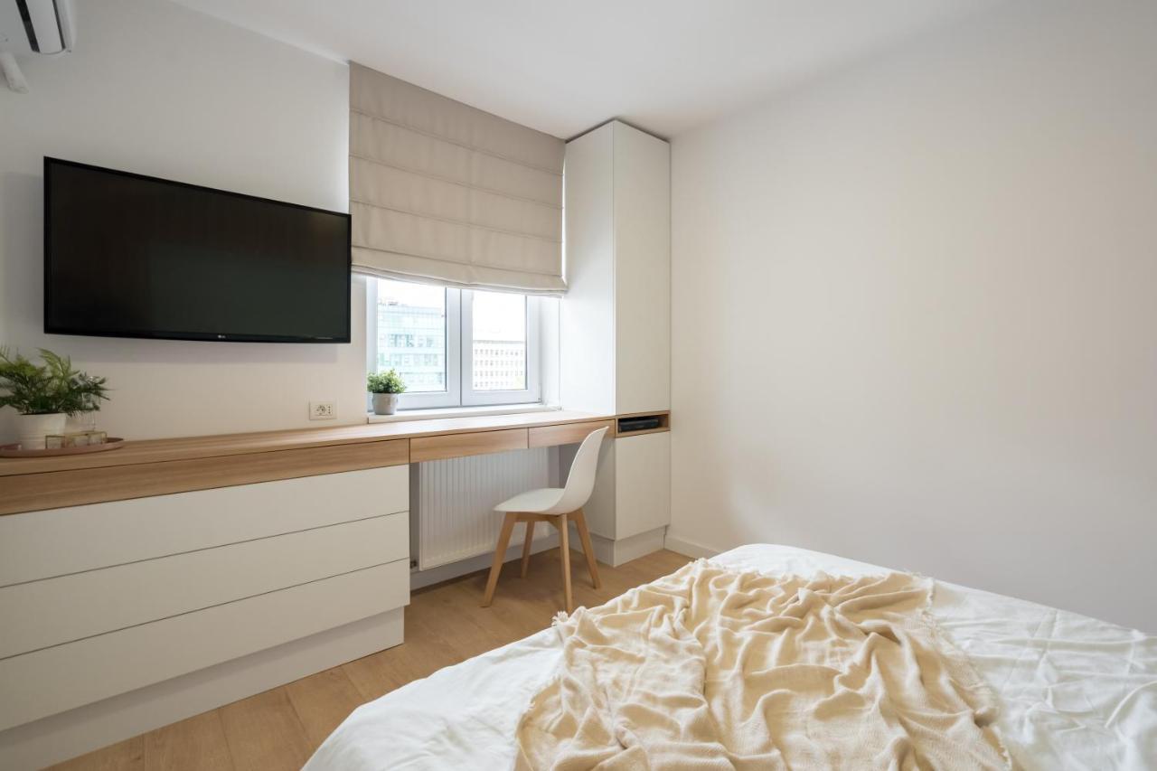 Candy Land Downtown Apartment Bucarest Esterno foto