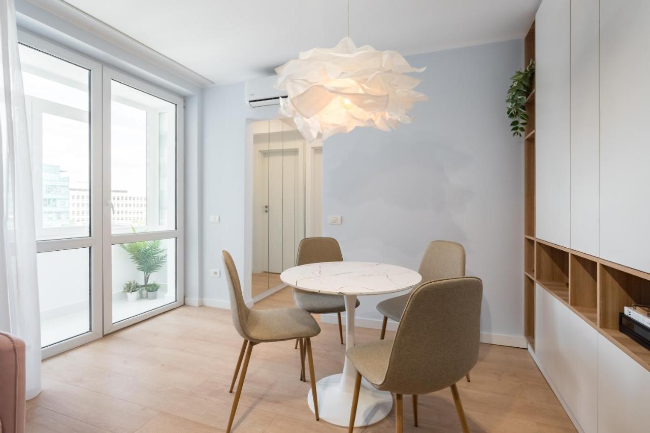 Candy Land Downtown Apartment Bucarest Esterno foto